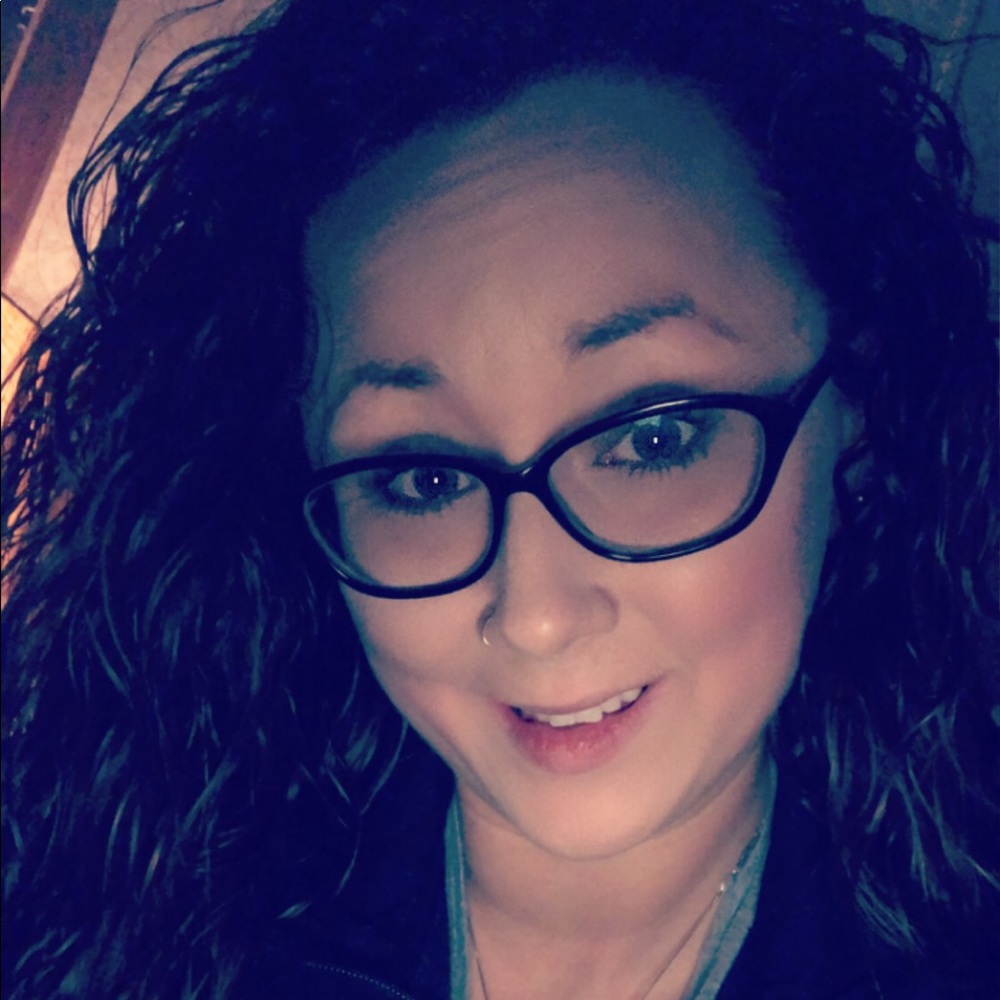 Meet your Posher, Jacqueline